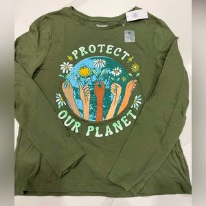 Old Navy Kids long sleeve graphic Tee Olive Green T-shirt Kids XL NWT